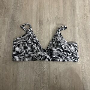 Black and White Patterned Women's Bikini Top - Aerie